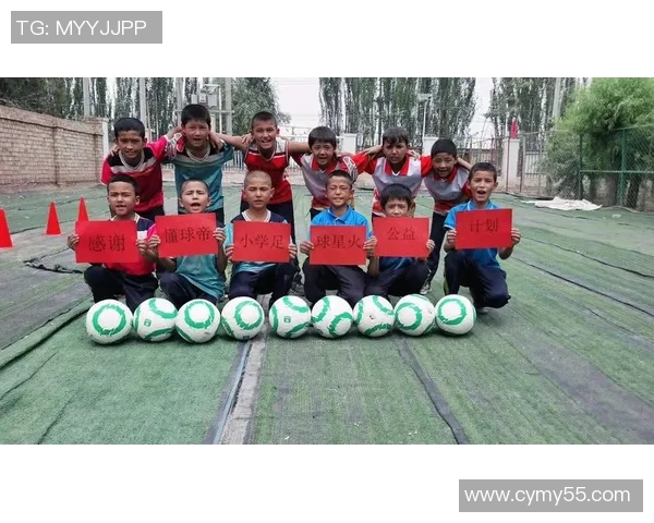 非洲足球明星积极参与慈善事业捐款助力家乡发展与公益活动